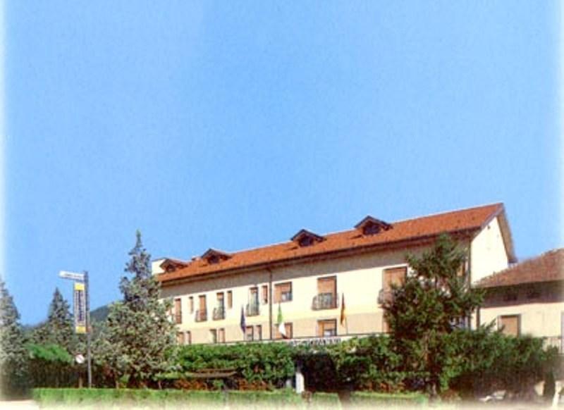Ristorante Albergo Da Giovanni Carvico Zewnętrze zdjęcie