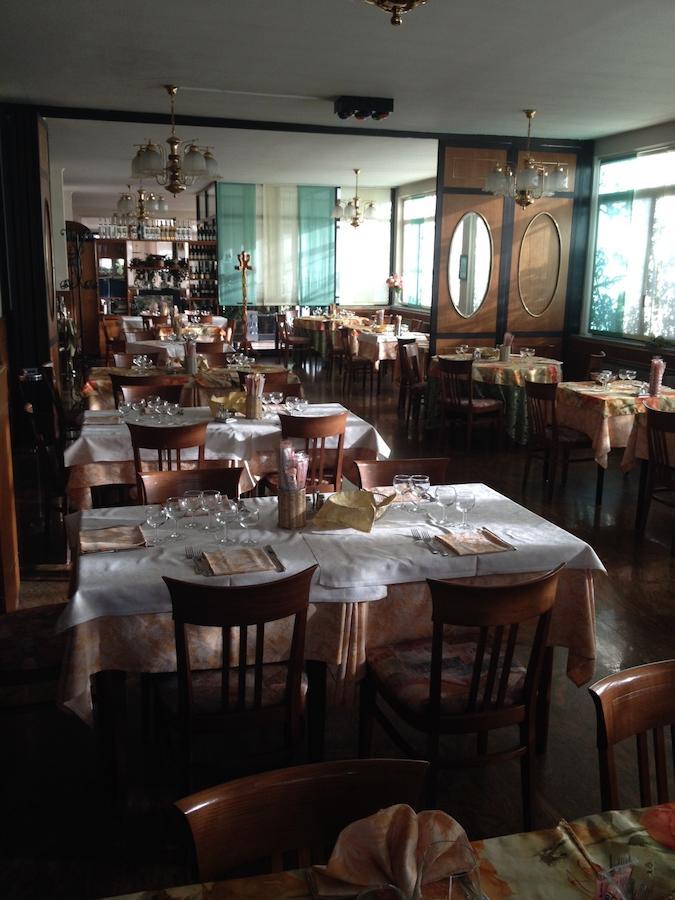 Ristorante Albergo Da Giovanni Carvico Zewnętrze zdjęcie
