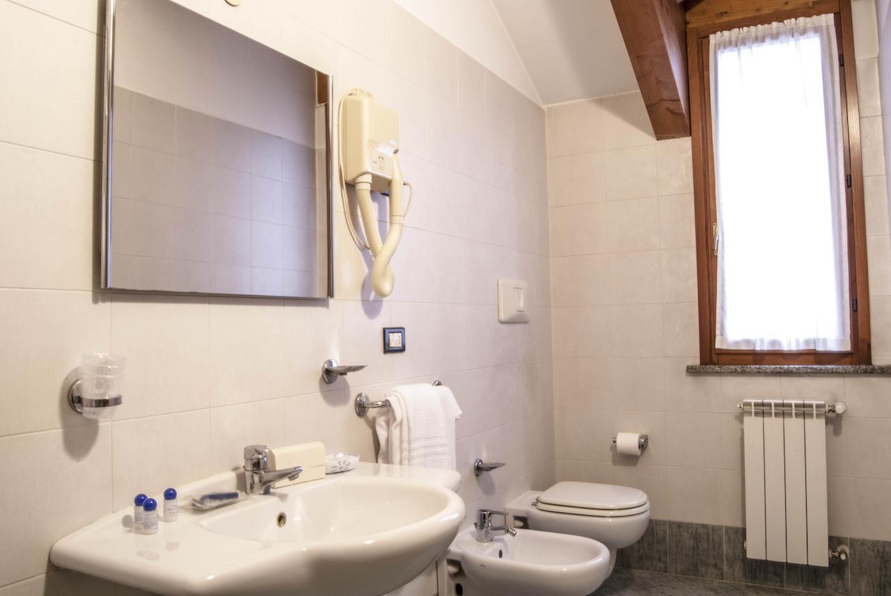 Ristorante Albergo Da Giovanni Carvico Zewnętrze zdjęcie