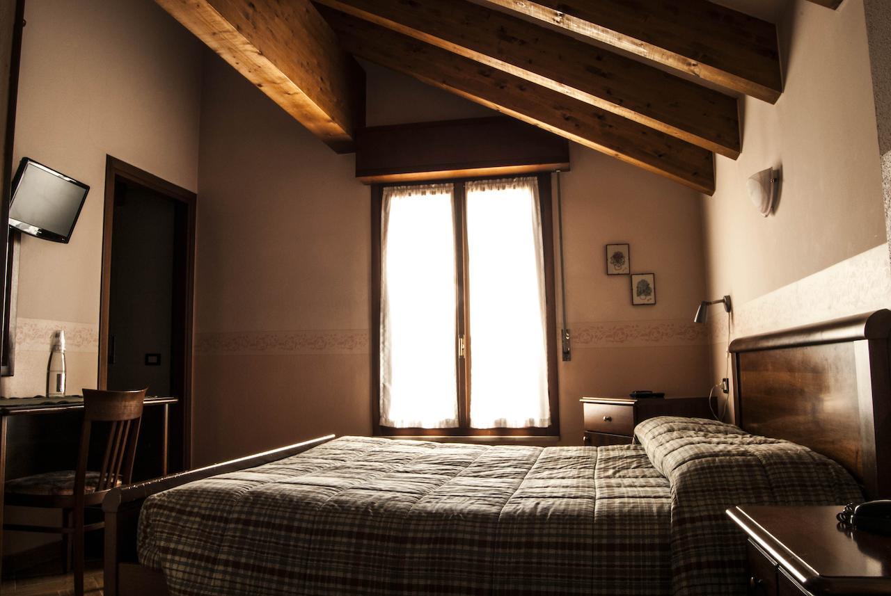 Ristorante Albergo Da Giovanni Carvico Pokój zdjęcie