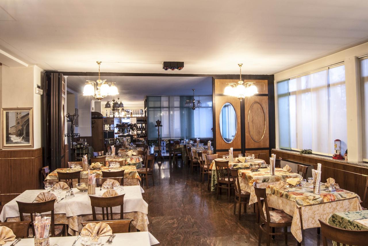 Ristorante Albergo Da Giovanni Carvico Zewnętrze zdjęcie